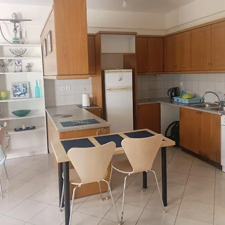 Rethymno, Atsipopoulo Neighborhood, Whole House For Up To 6 People *